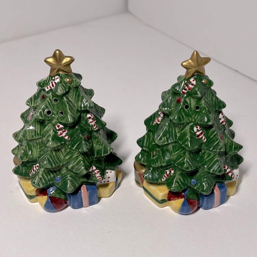 Vintage Christmas Tree Salt and Pepper Shakers Ceramic